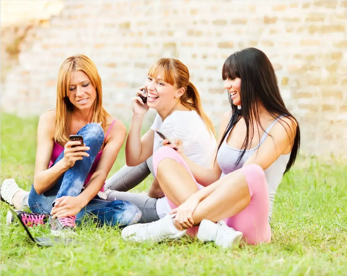 por que es importante tener una base de datos para hoteles