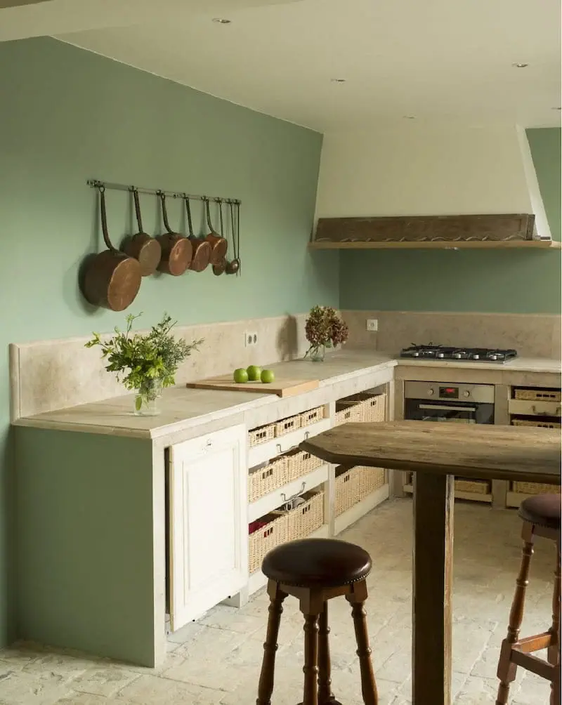 1076 x 1352 - Body Image 2